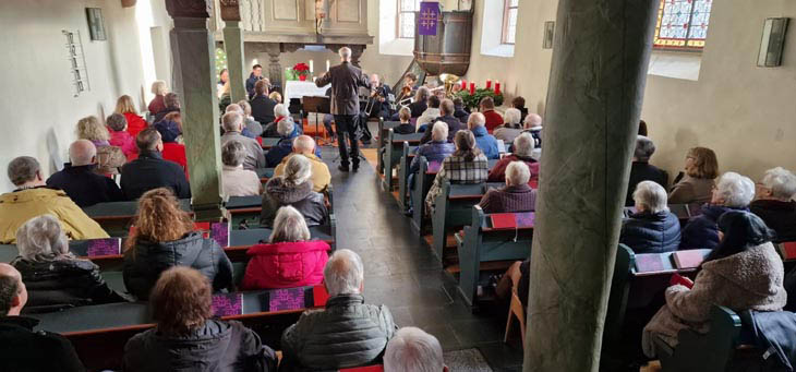 4. Advent in der Ev. St. Georgskirche Steinbach (Taunus)  - mit dem Ensemble Schönberg Brass